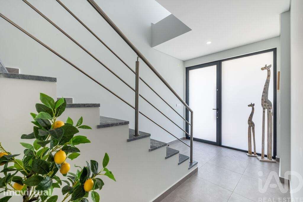 Casa / Villa T4 em Tornada e Salir do Porto de 190 m2 - Grande imagem: 3/40
