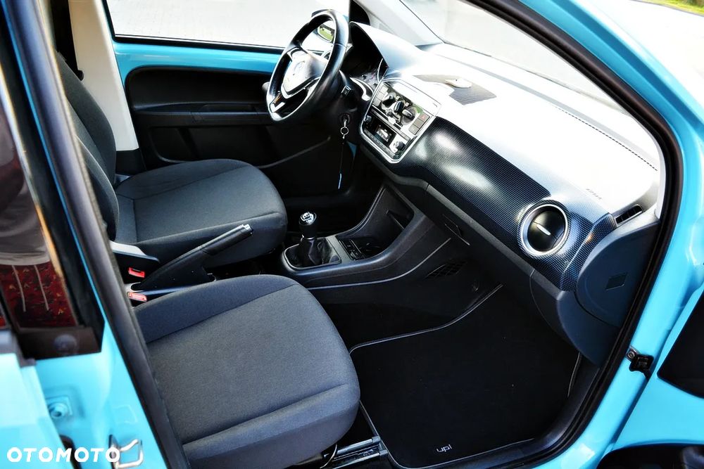 Volkswagen up! 1.0 Beats - 10