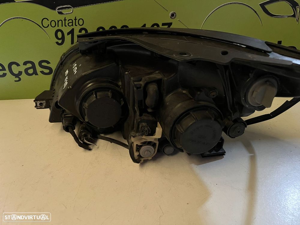 Hyundai i30 I - FAROL ESQUERDO / DIREITO - FF818 - 4