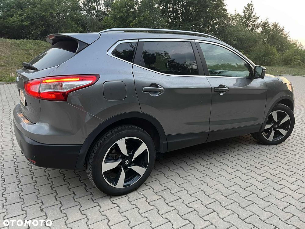Nissan Qashqai 1.2 DIG-T N-Connecta EU6 - 4
