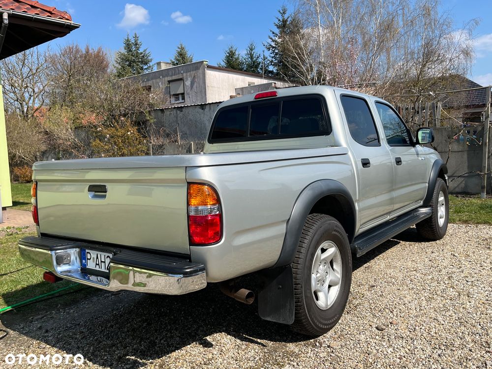 Toyota Tacoma - 7