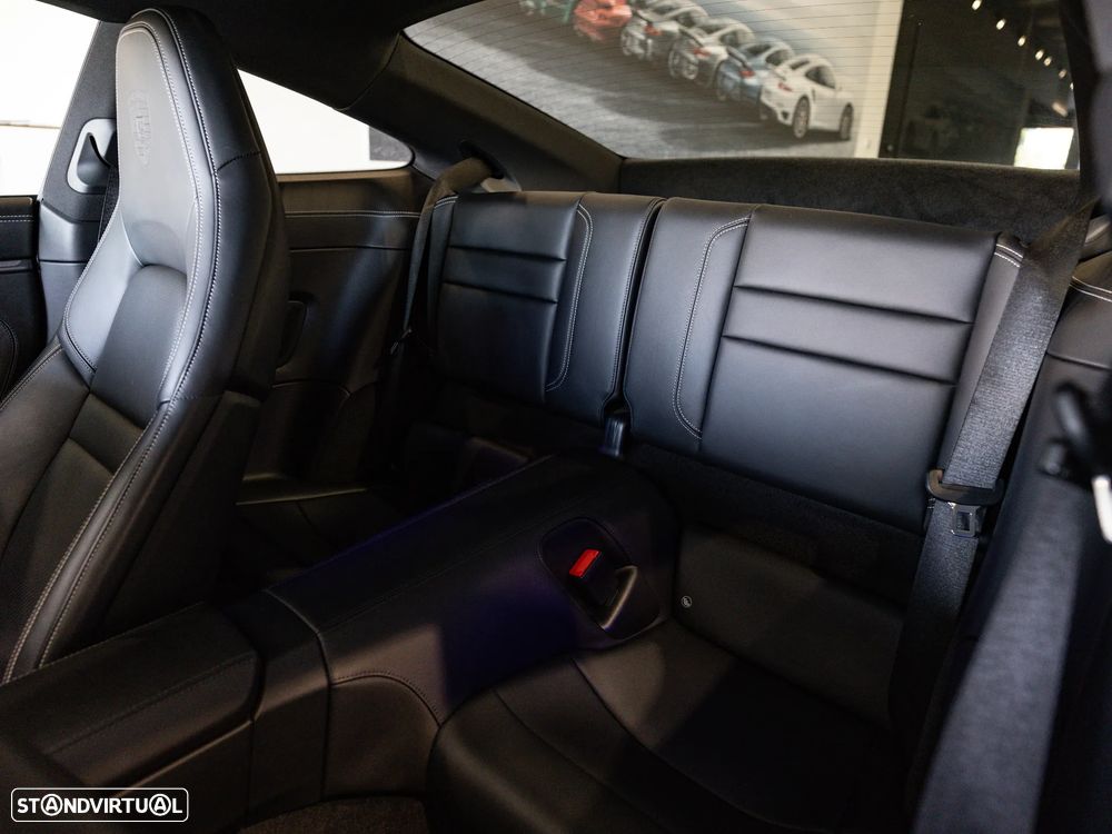 Porsche 911 (992) Carrera 4S PDK - 18