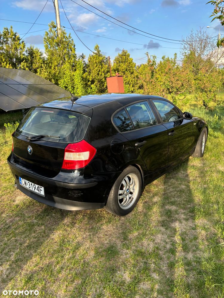 BMW Seria 1 116i - 11