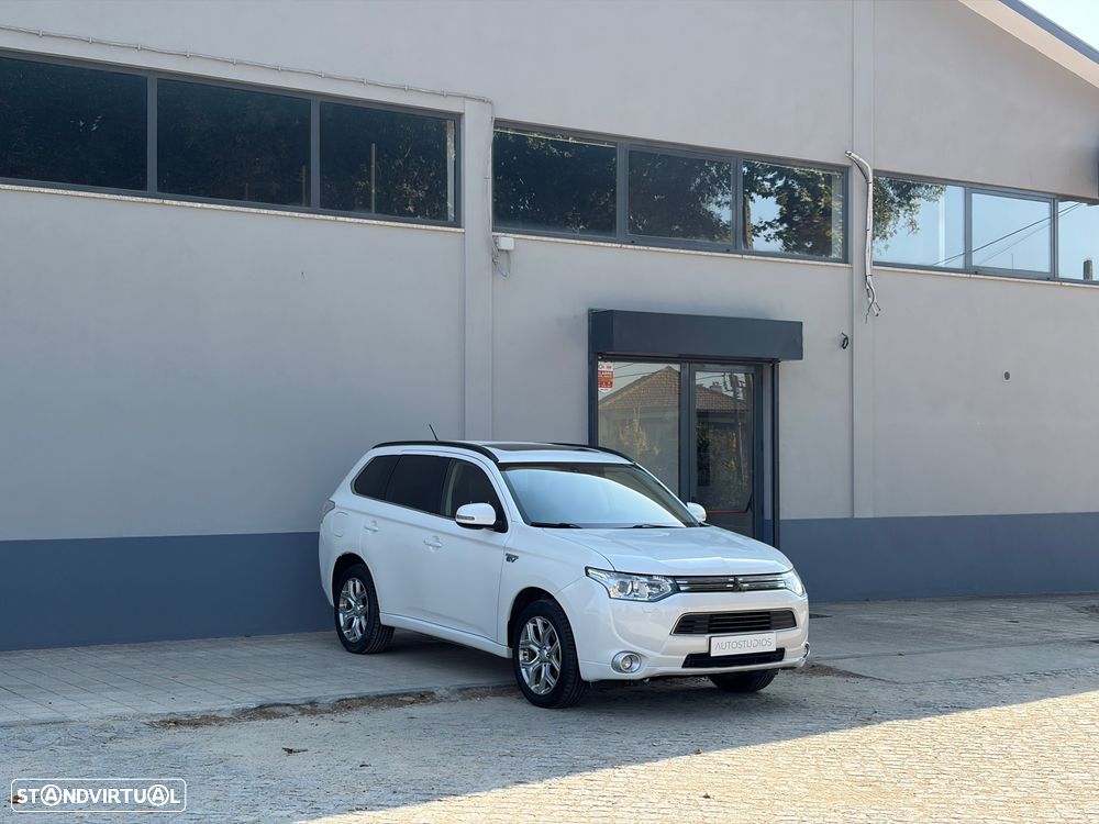 Mitsubishi Outlander 2.0 4WD - 10