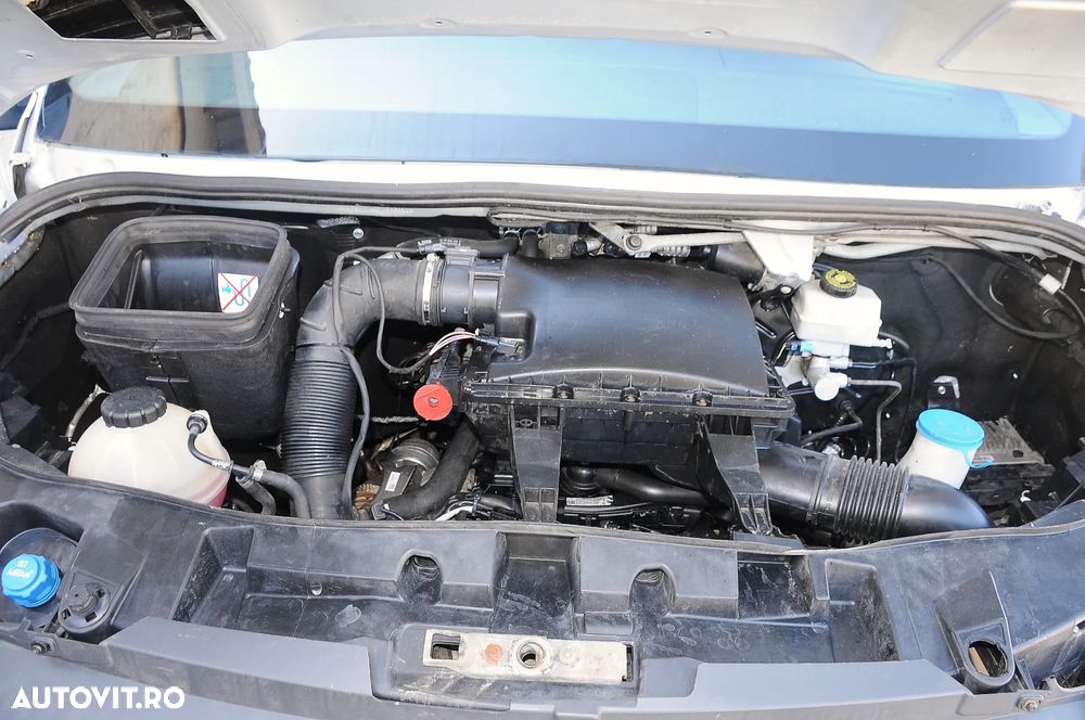 Mercedes-Benz Sprinter - 9