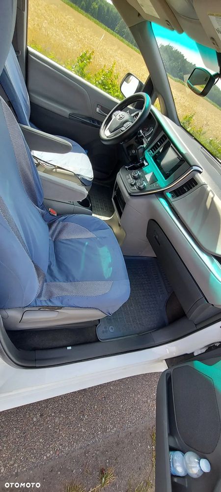 Toyota Sienna 3.5 V6 - 9