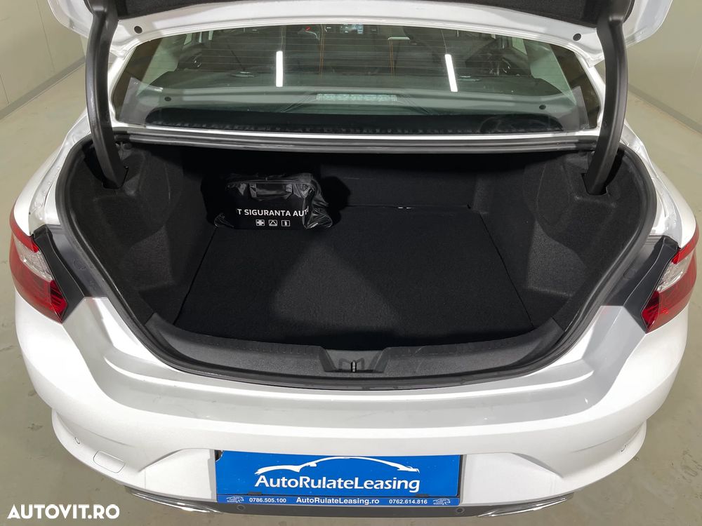 Renault Megane TCe EDC Zen - 12