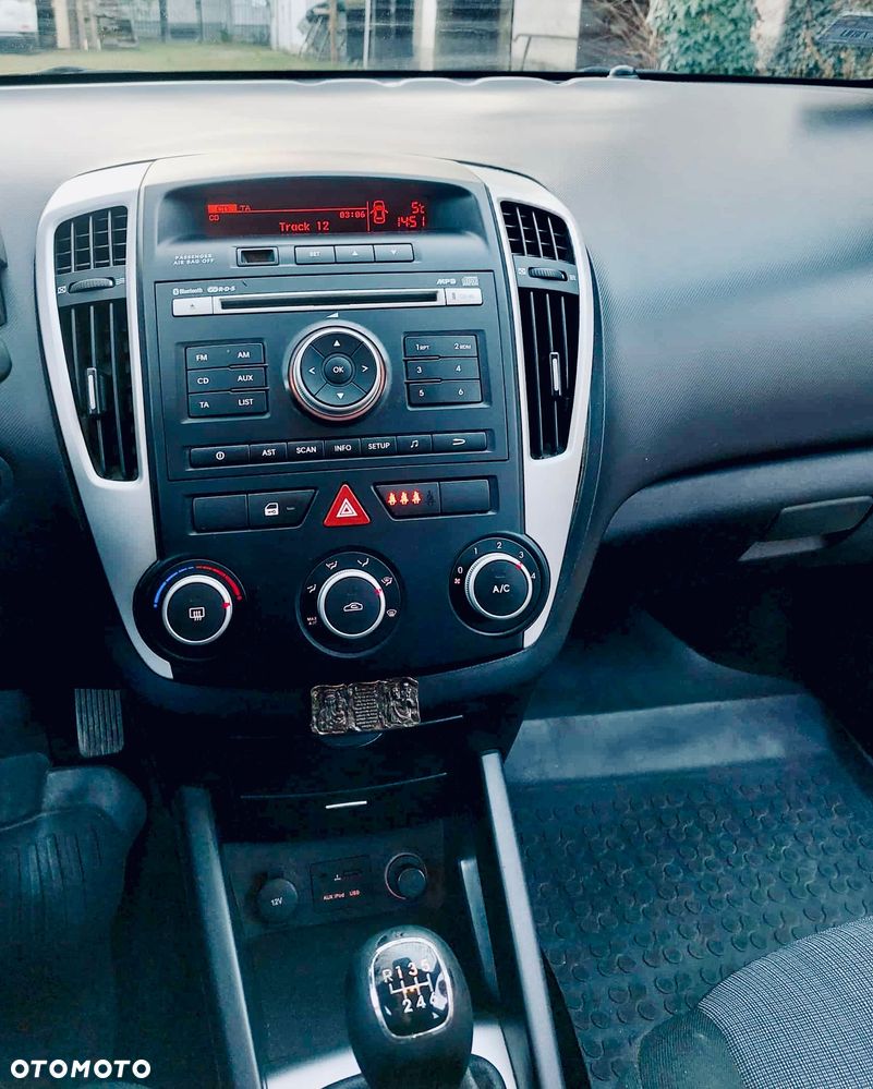 Kia Ceed 1.6 Comfort - 11