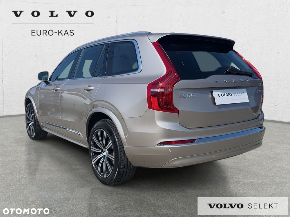 Volvo XC 90 - 9