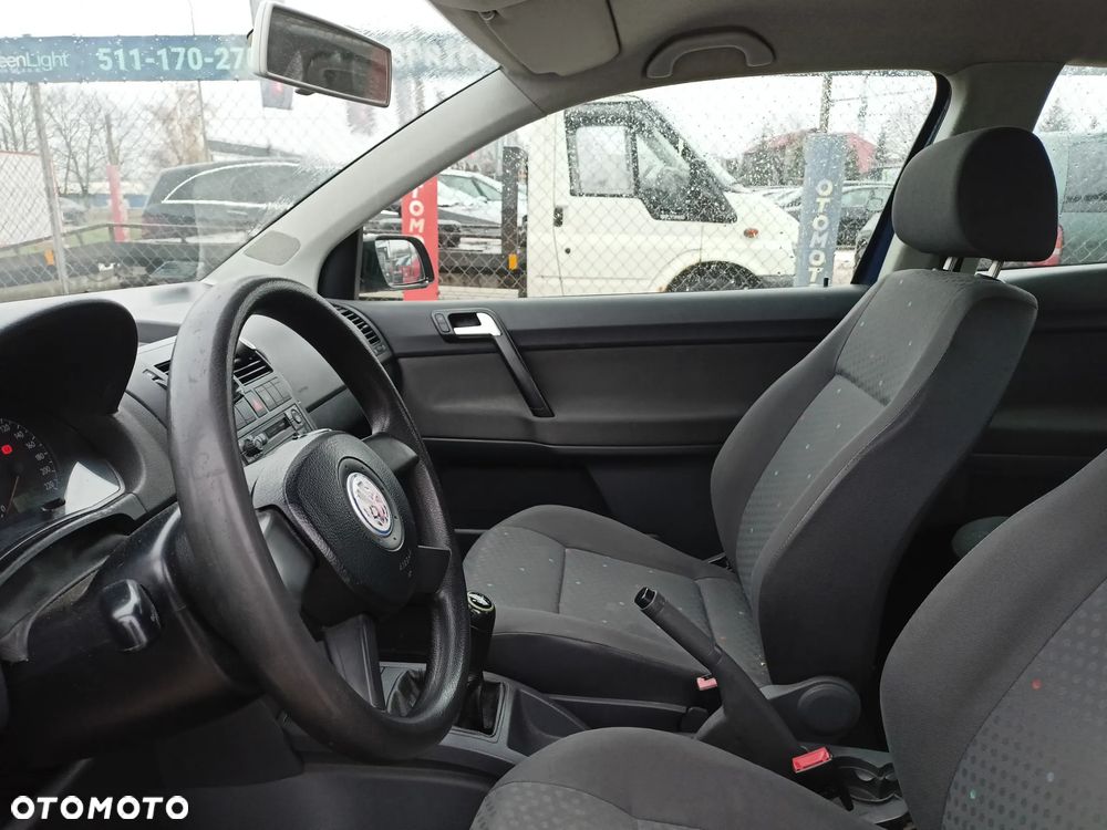 Volkswagen Polo - 8