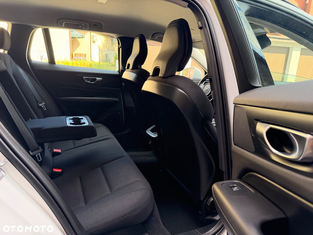 Volvo V60 T4 Geartronic Momentum Pro - 15