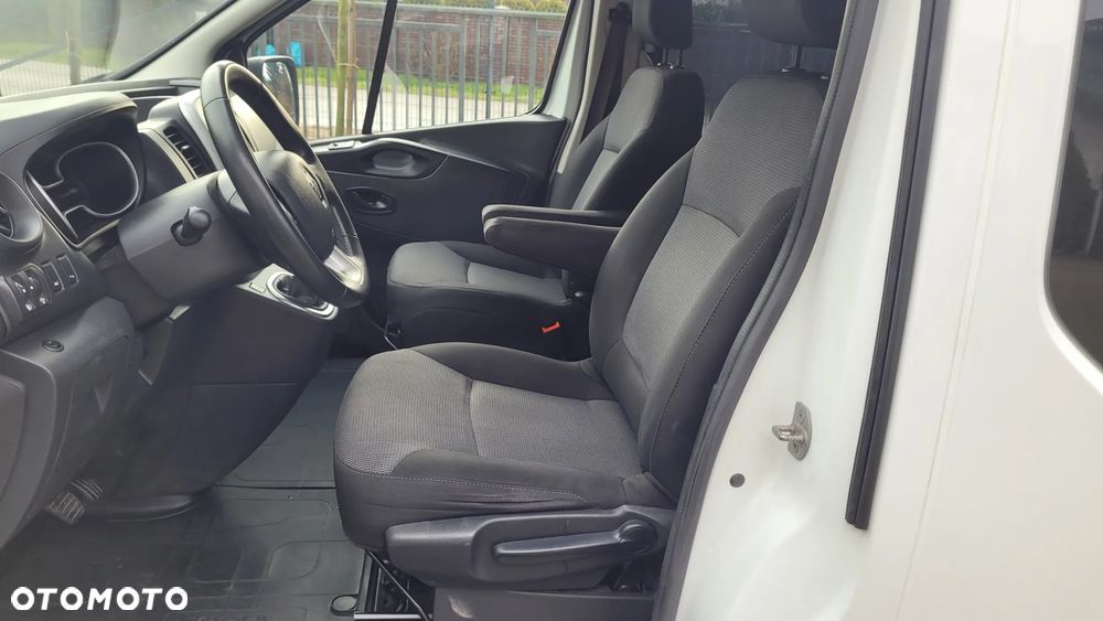 Renault Trafic - 13