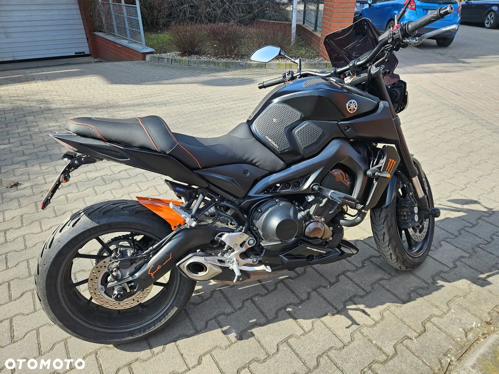 Yamaha MT - 3
