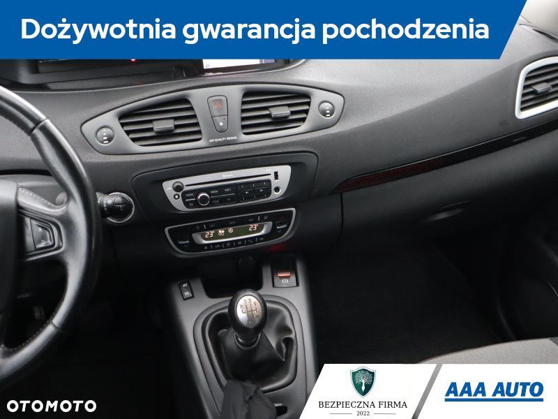 Renault Grand Scenic - 9