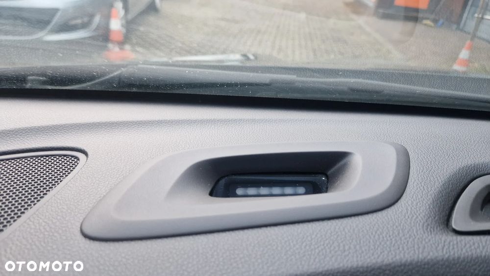 Opel Astra 1.6 BiTrb D (CDTI) Start/Stop Innovation - 25