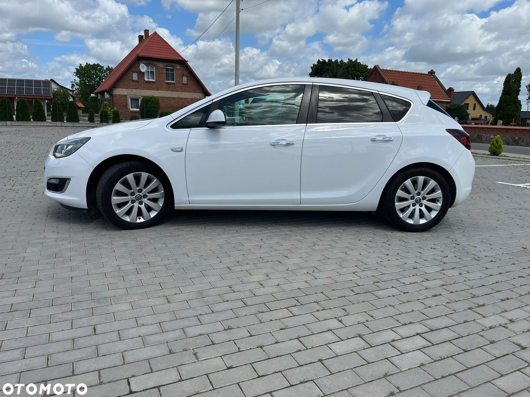 Opel Astra 1.7 CDTI DPF ecoFLEX Start/Stop Edition - 1