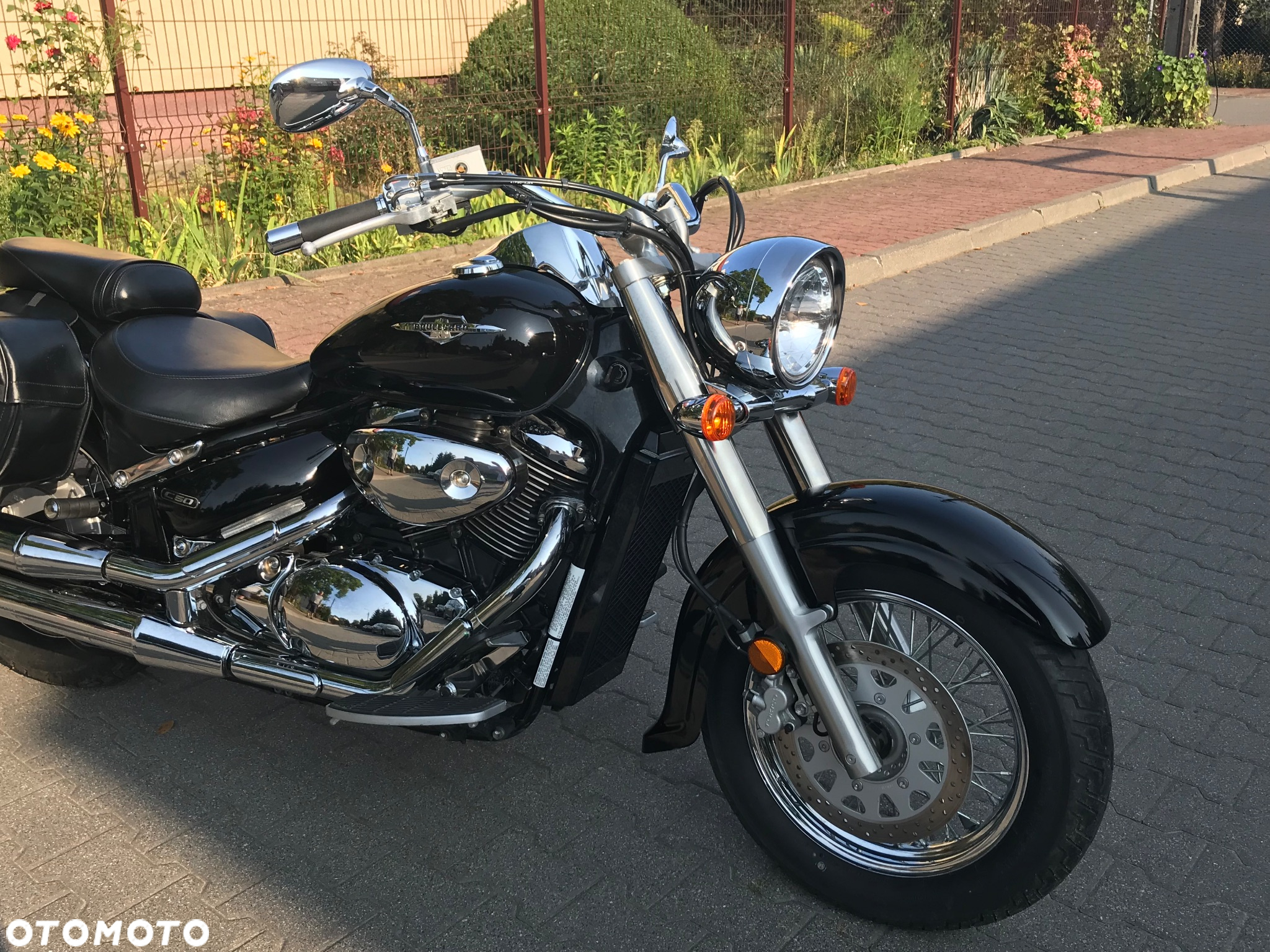 Suzuki Boulevard - 2