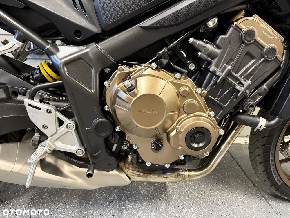 Honda CB - 6