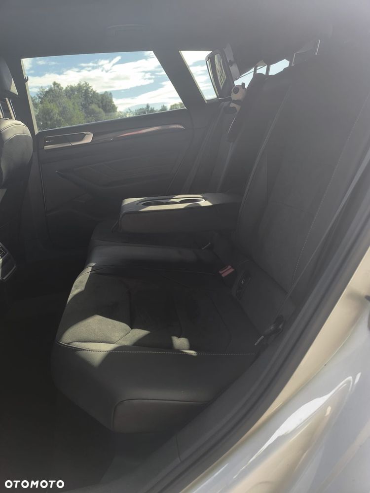 Volkswagen Arteon 2.0 TDI R-Line DSG - 13