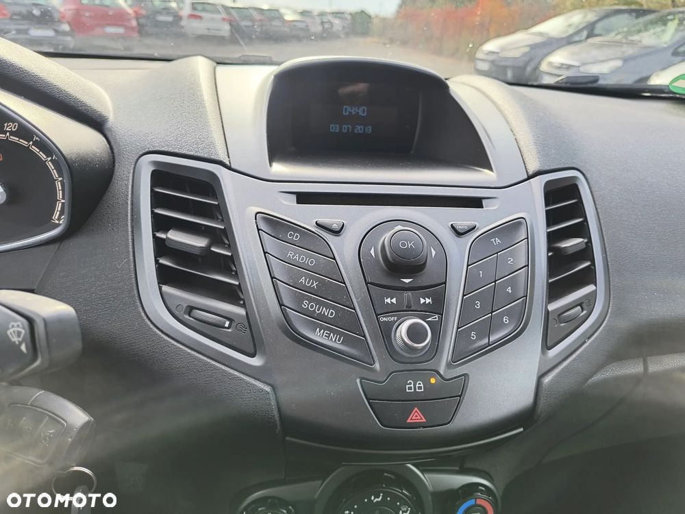 Ford Fiesta - 10