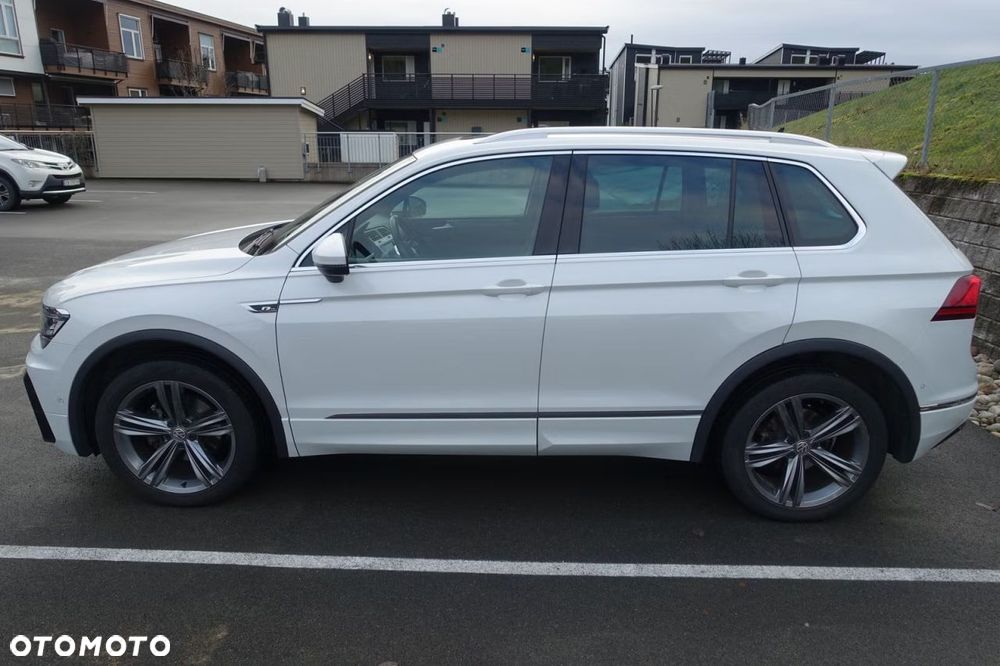 Volkswagen Tiguan 2.0 TDI SCR 4MotION DSG R-Line - 6