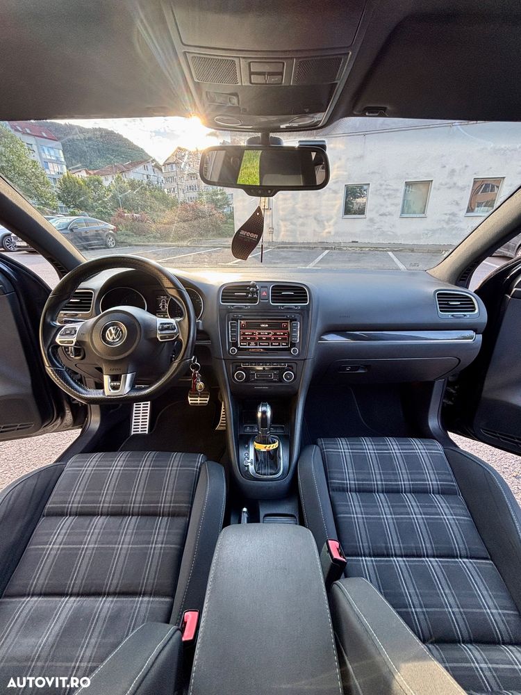 Volkswagen Golf 2.0 DPF GTD DSG - 5