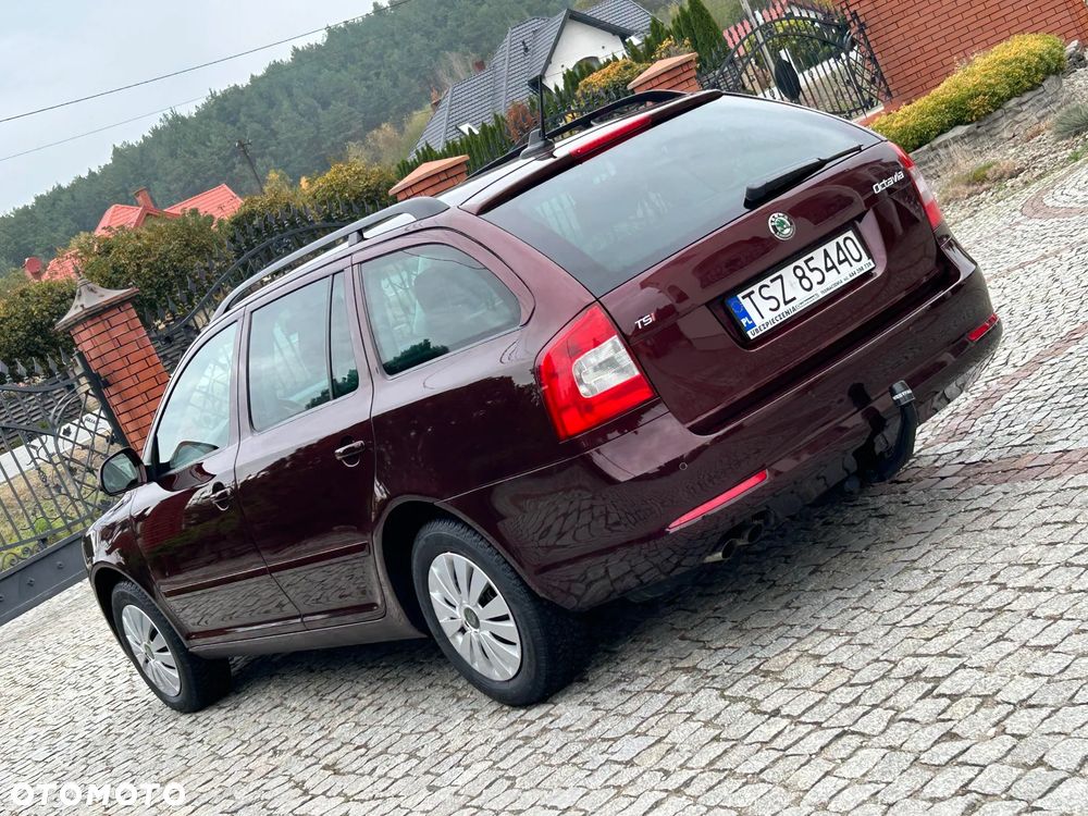 Skoda Octavia 2011 photo 4