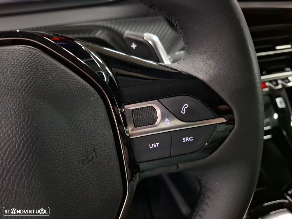 Peugeot 208 1.2 Hybrid Allure e-DCS6 - 17