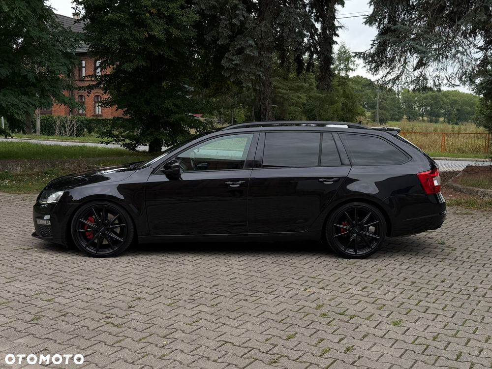 Skoda Octavia 2.0 TDI RS DSG - 2