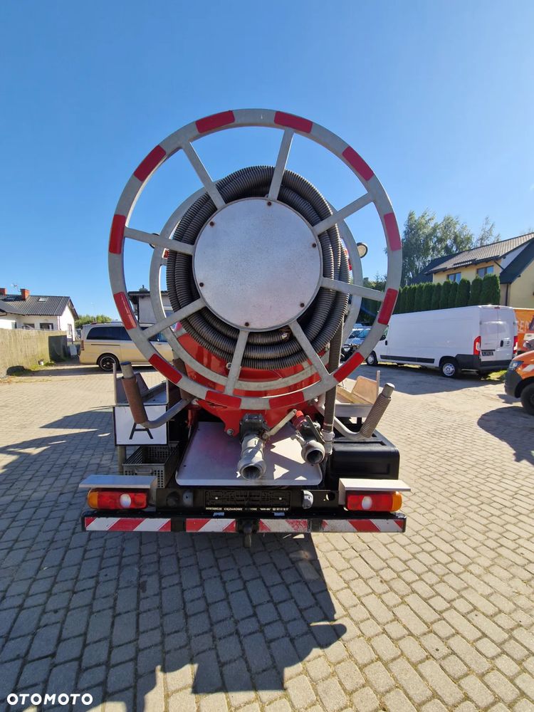 Mitsubishi FUSO BECZKA ASENIZACYJNA - 5