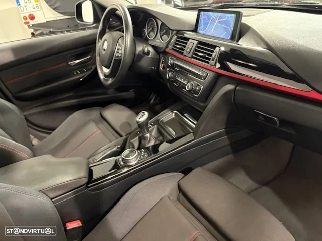 BMW 325 d Touring Blue Peformance Sport Line - 27