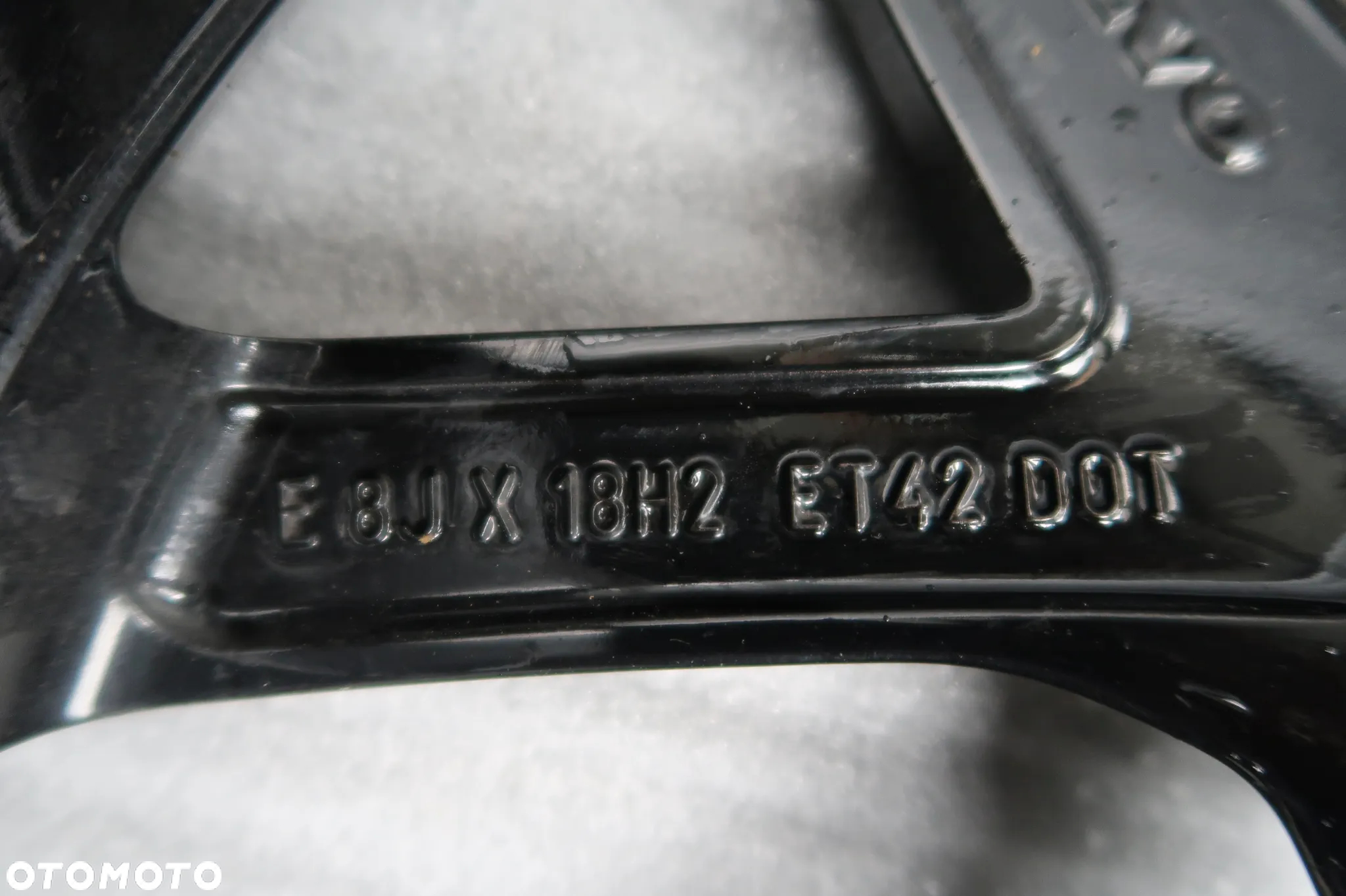 C52 FELGA VOLVO 31471311 8X18 ET42 - 7
