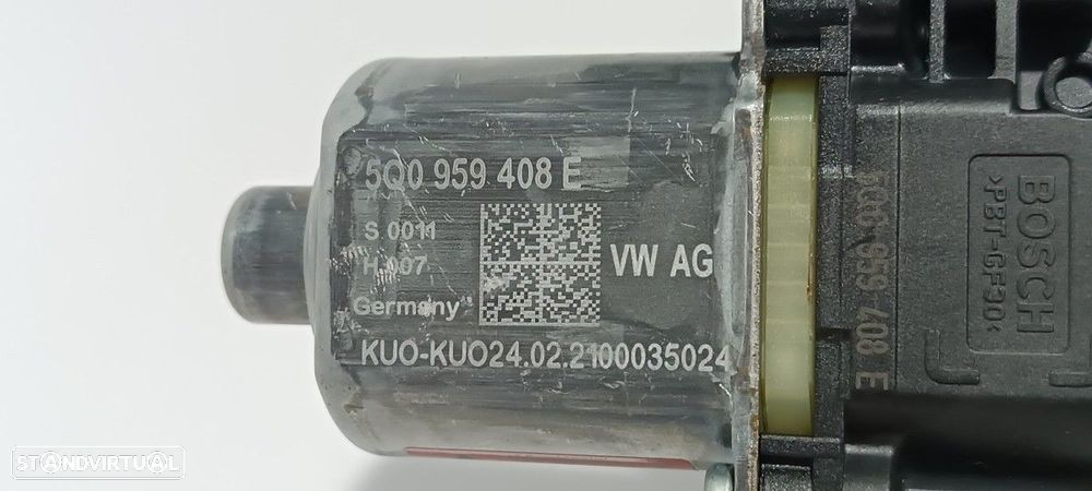 MOTOR ELEVADOR TRASEIRO DIREITO SEAT ATECA (KH7) FR - 4