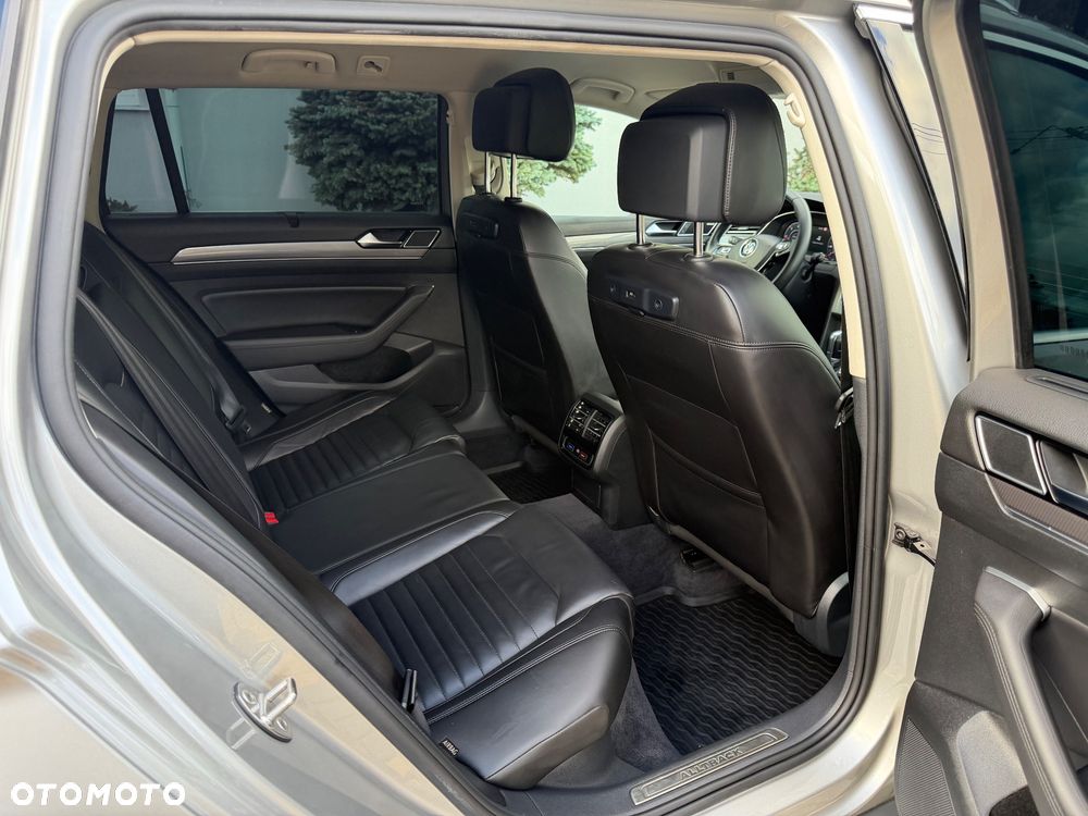 Volkswagen Passat Alltrack 2.0 TDI SCR 4Motion DSG (BMT) - 11
