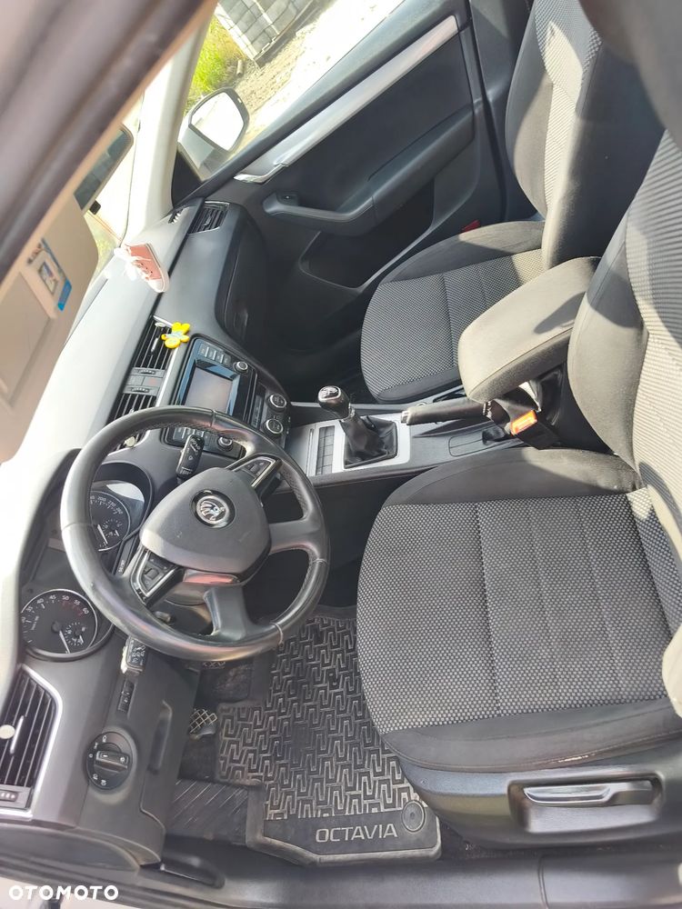 Skoda Octavia 1.6 TDI Edition - 8