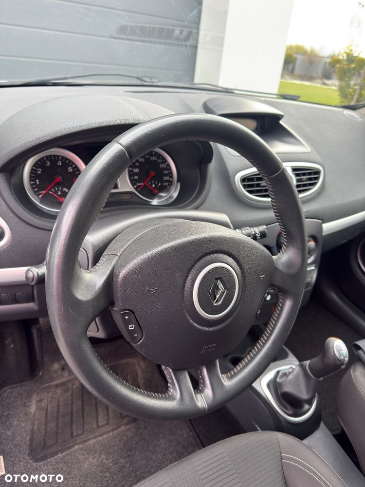 Renault Clio 1.2 16V Alize Euro5 - 16