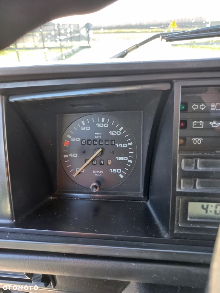 Volkswagen Transporter - 21