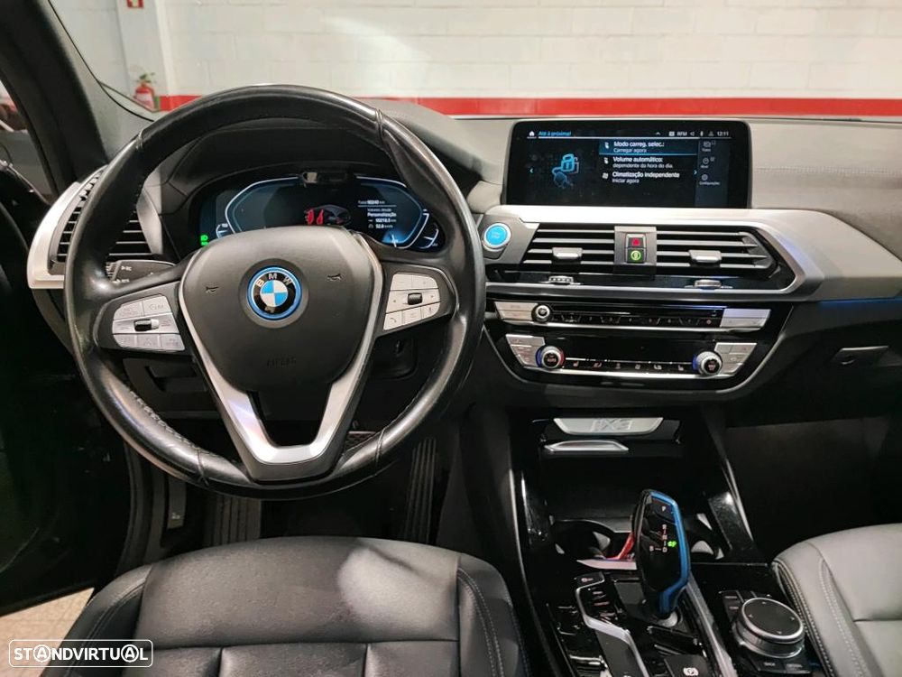 BMW iX3 Inspiring - 8