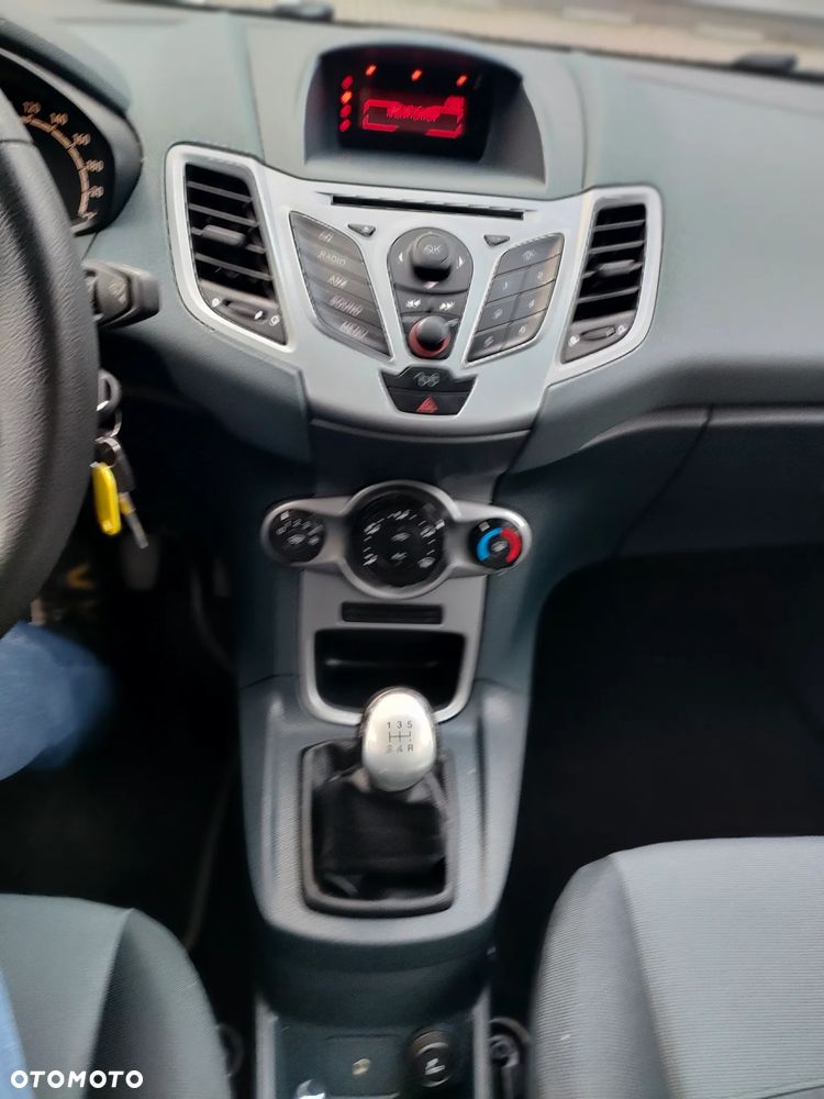 Ford Fiesta - 14