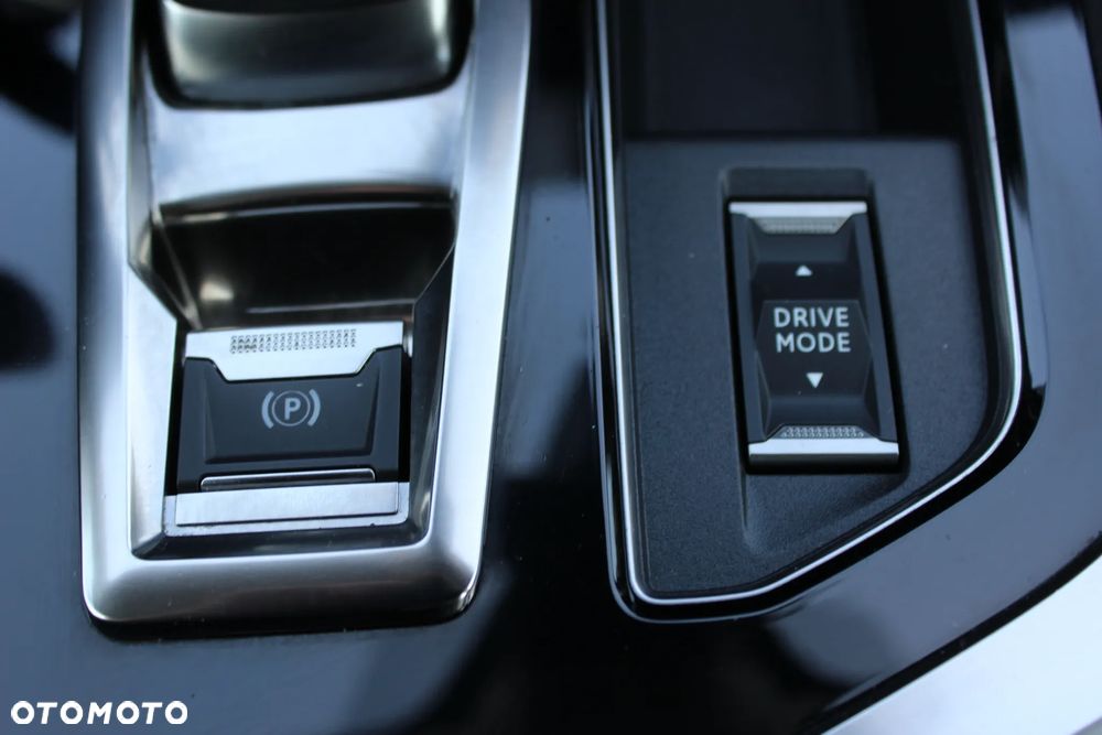 Peugeot 3008 1.5 BlueHDi Allure S&S EAT8 - 11