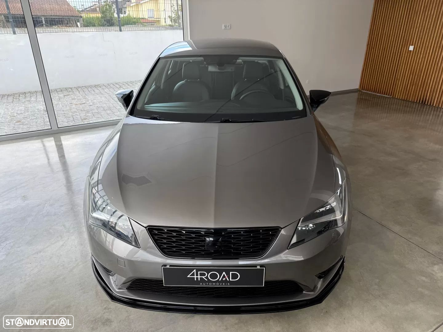 SEAT Leon 1.6 TDI DPF S&S I-Tech - 11
