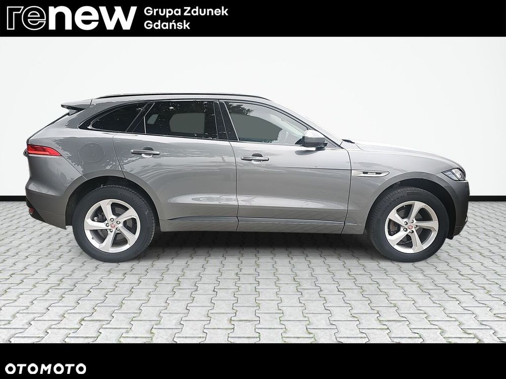 Jaguar F-Pace - 7