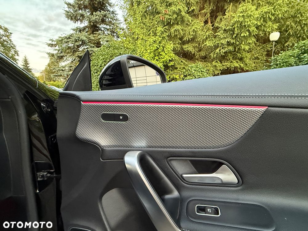 Mercedes-Benz CLA 220 d AMG Line 8G-DCT - 21