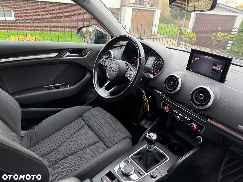 Audi A3 Sportback - 15