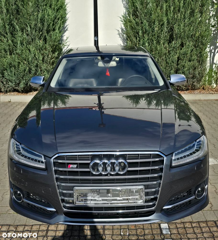 Audi S8 - 3
