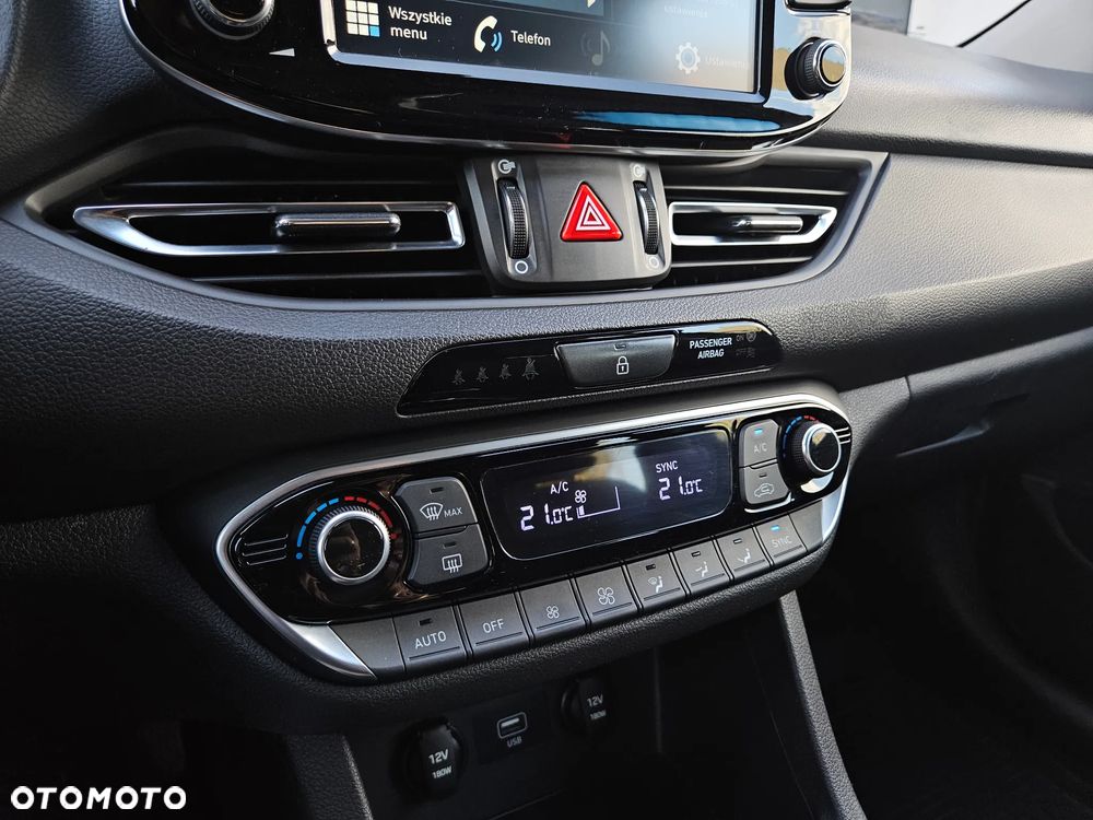 Hyundai i30 1.5 DPI Smart - 32