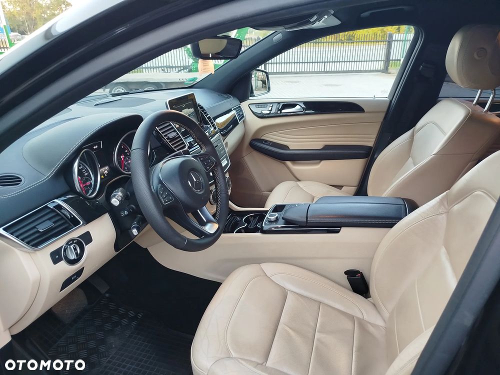 Mercedes-Benz GLE 350 d Coupe 4Matic 9G-TRONIC AMG Line - 10