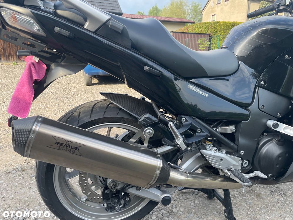Kawasaki GTR - 10