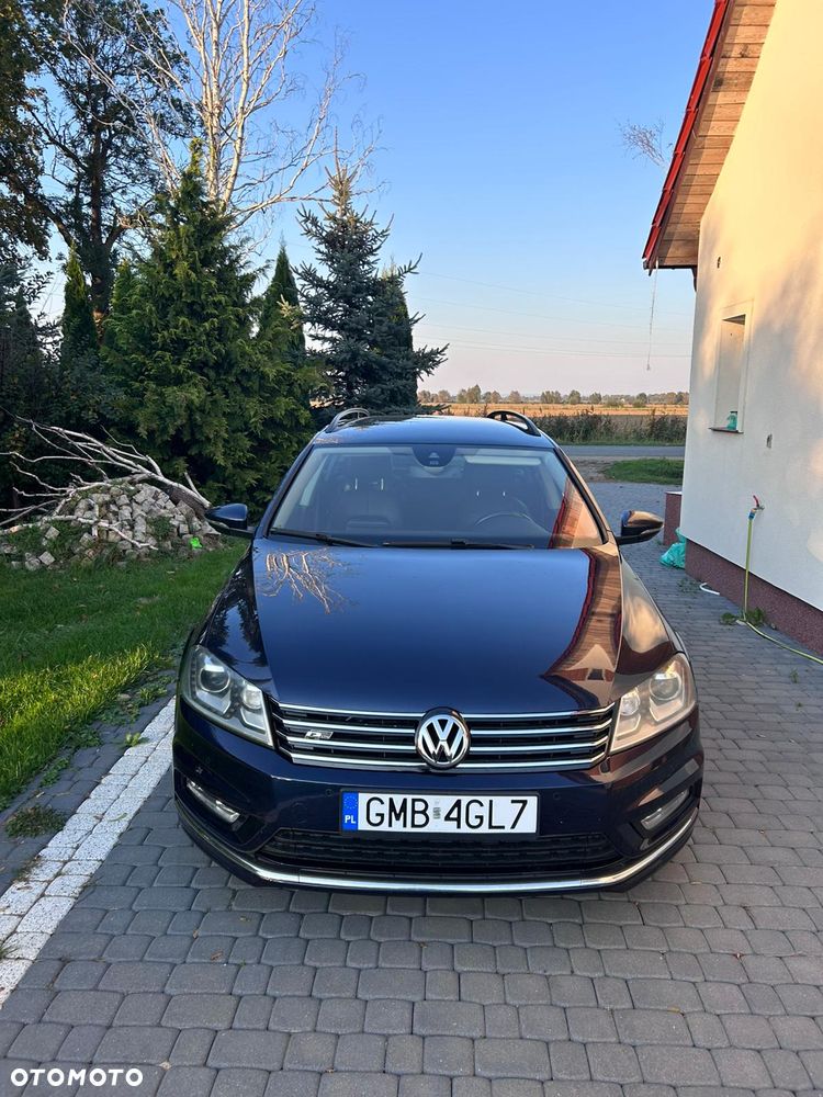 Volkswagen Passat 2.0 TDI Highline R-Style DSG - 4