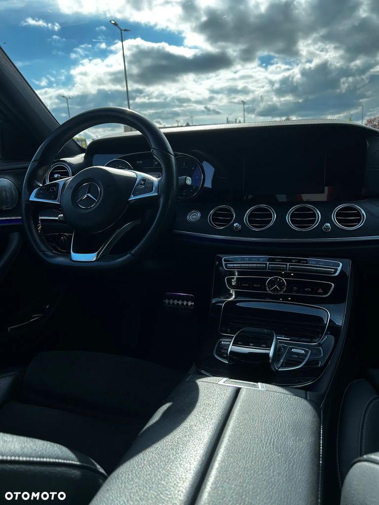 Mercedes-Benz Klasa E 220 d 9G-TRONIC - 10